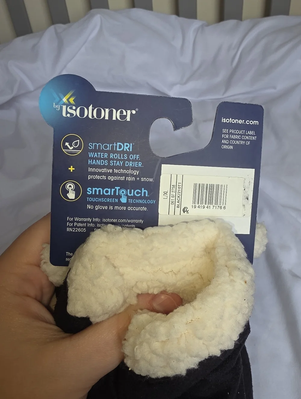 isotoner Black Womens Smart Dri Gloves with Cream Sherpa Cuff Size L/XL NWT